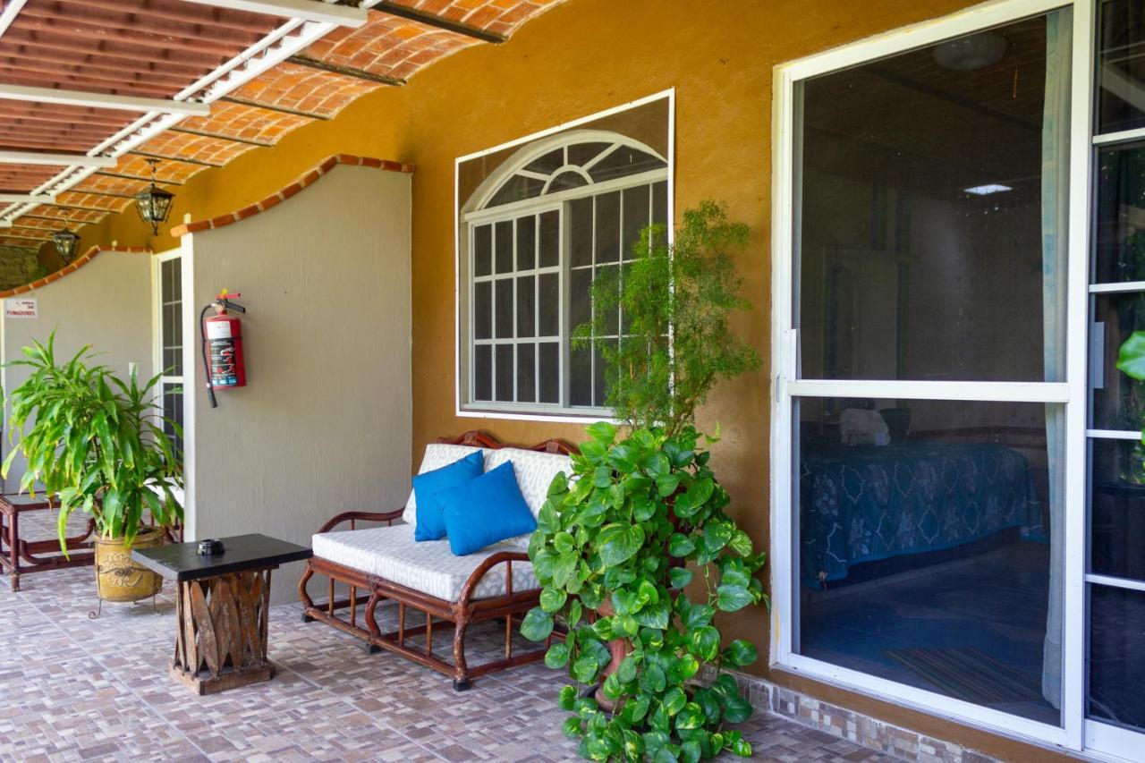 Casa De La Abuela Acomodação com café da manhã Ajijic Exterior foto